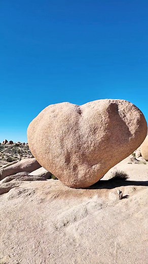 116K views · 2.5K reactions | Heart Rock, Joshua Tree National Park, California USA  | Karla Castillo | Facebook