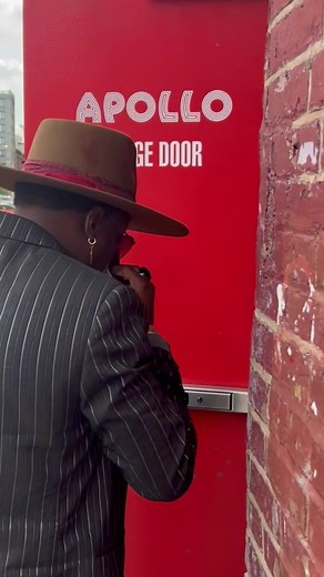 🙏🏿 Historic Apollo ! Harlem! NY! THANK YOU for an amazing night ✨