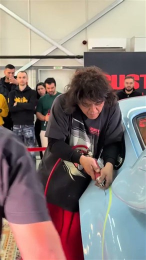 Live build kicking off with Akira Nakai this September 5-7 in sheffield! #nakaisan #akiranakai #rwb