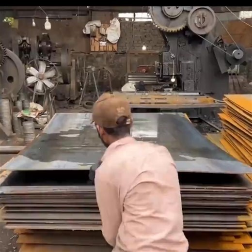 Amazing Production Of Motorcycle Chain Sprockets.. #amazingproduction #motorcyclechain #sprockets #foryoupageofficiall | My mini shorts