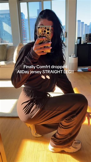 The Ultimate Review of Comfrt's Straight Leg Joggers