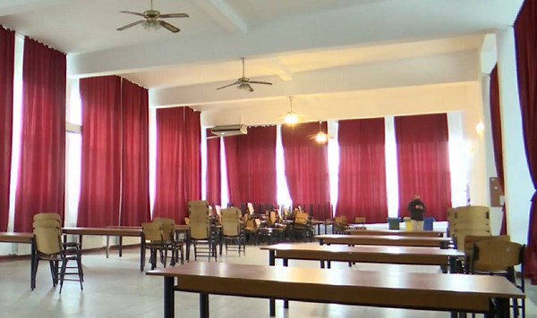 17K views · 293 reactions | Autorităţile caută locaţii care să permită ca românii să fie vaccinaţi anticovid cât mai rapid şi în număr cât mai mare. | Observator | Facebook