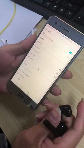 倍思W09耳机配对视频教程