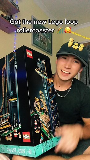 New Lego Loop Roller Coaster Unboxing and Minion Surprise!