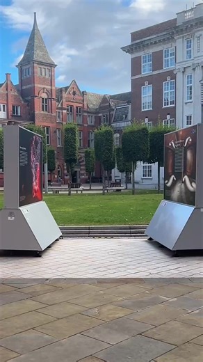 💥The British Science Festival blasts off this Wednesday as we celebrate the 194th anniversary of the Festival, and the return of this British Science Association flagship event to Liverpool for the first time since 2008. Events run between 10 – 14 September across the City, including a special look at the Liverpool – Manchester Railway Line as we count down to the bicentenary of its launch, hosted right here at the VG&M on 13 September. A large lightbox installation produced by CERN titled ‘The