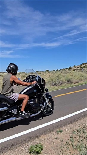 2023 BMW R18 Transcontinental Fly-by and Take-off
