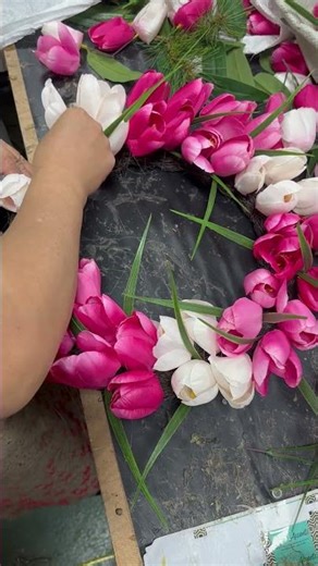 Make a Beautiful Tulip Spring Wreath 🌷 | Easy DIY Home Decor That Feels Like Sunshine