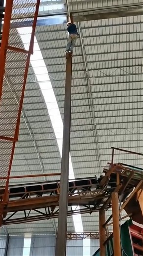 7.7K views | Revolutionary Steel Building Construction #steelconstruction #buildingdesign #modernarchitecture #constructiontech #engineeringmarvel #steelstructure #smartconstruction #infrastructure #civilengineering #innovation | Need To Know Reel | Facebook