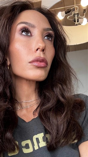 Anxiety writes stories that never existed… How do you remind yourself what’s real? 🙏🏼⬇️ #mentalhealthawareness #anxiety #anxietyrelief | Cheryl Burke