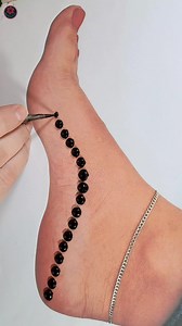 1.1M views · 10K reactions | Easy trick Mehndi design for beginners #facebookreels #mehndi #shorts #reels #mehndidesign #hennalove #hennadesign #art #artist #fypシ゚viral | Rang's mehndi | Facebook