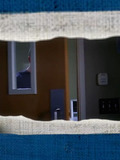 Ele entrou na sala e descobriu que os médicos estavam sendo feitos de reféns Filme #filmeseseries #FilmTok #viral #fyp