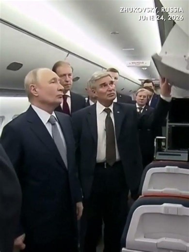 Putin inspects passenger planes developed by Russia