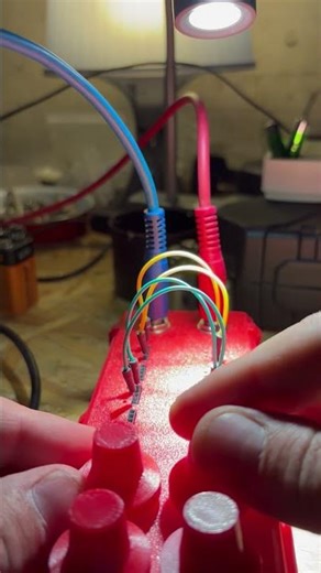 Hex Schmidt Modular 2 knobs a reverb and moving wires #3dprinted #experiments #noise #diy