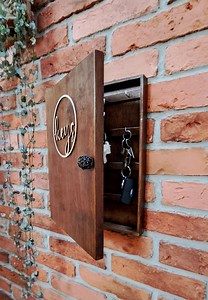 Personalized Natural Wooden Family Key Box, Hanging Key Box, Key Hooks, Rustic Key Cabinet, Key Storage, Gift for Home, Housewarming Gift - Etsy