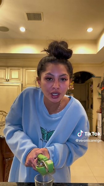 Amazing Health Benefits of Lemons You Need to Know