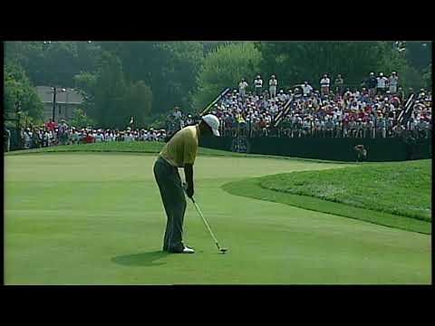 Tiger Woods Chips In on the 10th Hole | 2005 PGA Championship at Baltusrol