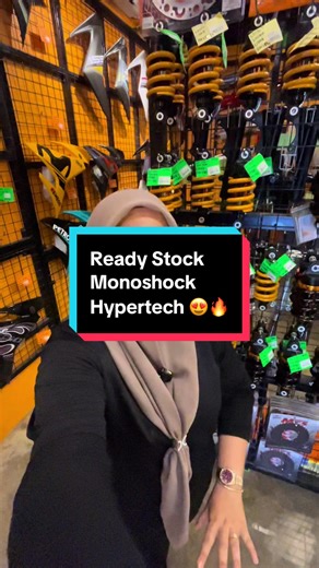 Ready Stock Monoshock Hypertech😍🔥 Untuk yamaha Y15zr & Lc135✅ Untuk monoshok ni kita ada 2 saiz ✅ Untuk Y15zr kita ada saiz 205mm✅ Untuk Lc135 kita ada saiz 200mm ✅ Macam biasa korang yang berminat dengan monoshok ni korang boleh grab sekarang sementara stock masih ada 🚀‼️ #hvmautoparts #hvmautopartsjerteh #hvmdynocentre #aksesori #hypertech