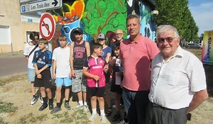 Une fresque participative inaugurée dans cette commune de Loire-Atlantique