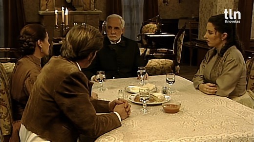 281K views · 8.5K reactions | Doña Ramona llega a Spurtown para ofrecerle su total apoyo a Ramona, demostrando que su amor por ella es más fuerte que cualquier error o diferencia del pasado, a pesar de no ser su verdadera madre. Solo por #tlnovelas #Ramona de lunes a viernes a las 10:50 a. m. / 20:00 p. m MEX | tlnovelas | Facebook