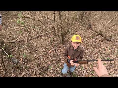 Exciting rabbit hunt with kids