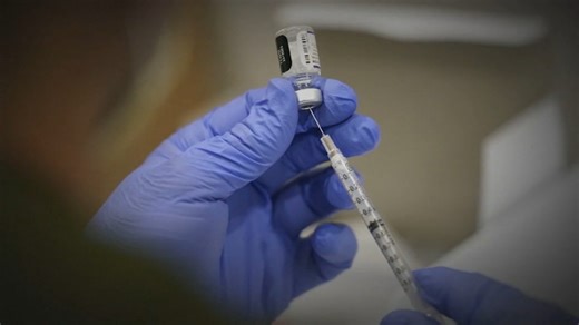 Panel de los CDC abandona recomendación de vacuna contra COVID-19, dicen que es decisión personal