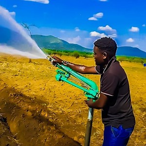 [Hot Item] 2 Inch Irrigation Cannon Farm Watering Equipment Rain Gun Sprinkler
