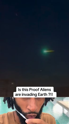 Thefallbackup on Instagram: "Is this proof that Aliens are invading Earth right now ?!! Is this real #fyp #3iatlas #Greencomets #alientechnology #breakingnews"