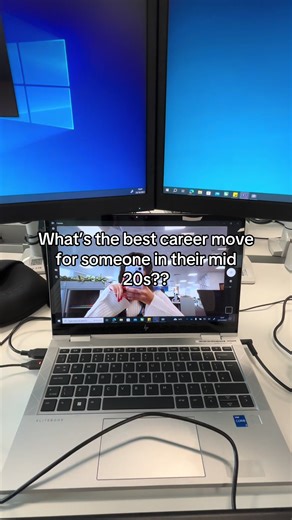 Best Career Moves for Mid-20s Professionals