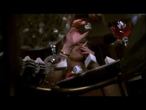 Lisa Kudrow Smoking 6