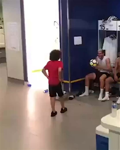 1.6M views · 72K reactions | An EPIC moment 朗 Never forget when Marcelo's son completed the bin challenge with Real Madrid's squad ❤️ (via marcelotwelve/IG) | ESPN FC | Facebook
