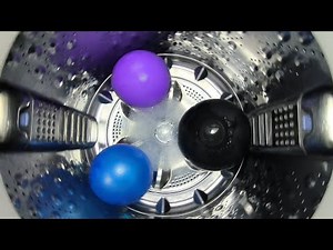 Funny laundry: Balloons in the washing machine _part 1