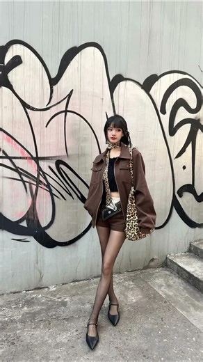 A slender beauty.#beauty #shorts #beautiful #slender