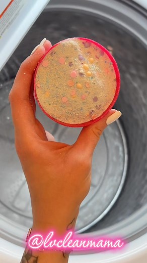 326K views · 1.8K reactions | Let’s get into this pretty quick mix I made  #viralreelschallenge2025viralreelschallengejaiviralreelschallengeviralreelschallenge #viral #laundryasmr #asmrsounds #laundry #laundryoverload #cleaningasmr #asmr | LV Cleanmama | Facebook