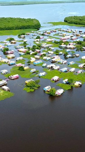 76K views · 2.2K reactions | Este Pueblo vive en el Agua  #nuevavenecia #seoane #viajar #vlog #colombia #travel #turismo | De Viaje con Seoane | Facebook