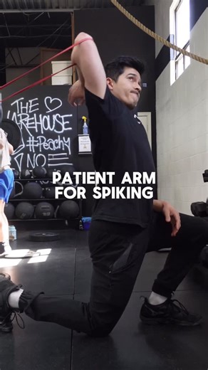 Jade Cameron - Pro Volleyball Performance Specialist on Instagram: "Great exercise to help improve your patient arm within the Spiking Sequence! The patient arm or delay is key for a powerful spike. This delay in movement as the torso rotates forward in the reverse s curve/side bend allows for the force to transfer from the torso to the arm and get that whip-like movement and extend and diagonally adduct the shoulder. As the arm is “patient”, the elbow goes up and forward and the hand/forearm go