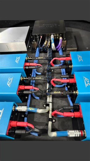 🎶 德国 RS Audio Experience M 单声道功放 安装中！小巧机身，爆发强劲功率⚡️高频通透，低频扎实，音质直逼发烧级！📍 NINJA AUDIO 专业改装，品质保证！🔧 现场安装 · 实力呈现📦 Made in Germany. Pure Sound. Serious Power.🛠️ 汽车音响升级，就找 NINJA AUDIO #NinjaAudio #RSAudio #CarAudioUpgrade #车载音响 #德国功放 #MonoblockAmp #HiFiSound #CarAudioReels #汽车音响改装 #AutoSoundSystem #车改分享 #专业改装 #AudioReels #SoundQuality #RSExperienceM | Ninja Audio