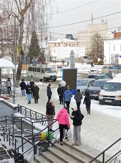 Відео користувача 777Вадімка777 (@vadim.7.7.7.1) з композицією «оригінальний звук - Leginska»