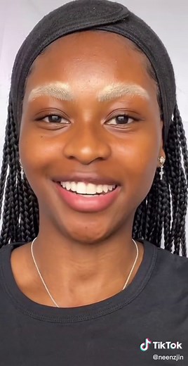 How to Bleach Your Eyebrows: Step-by-Step Tutorial