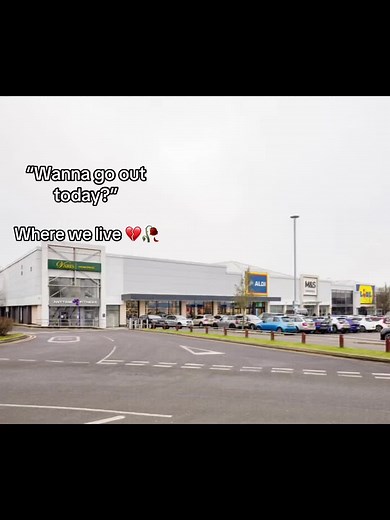 We literally end up in most of these places 🙏💔🥀 @Daisy #borehamwood #CapCut