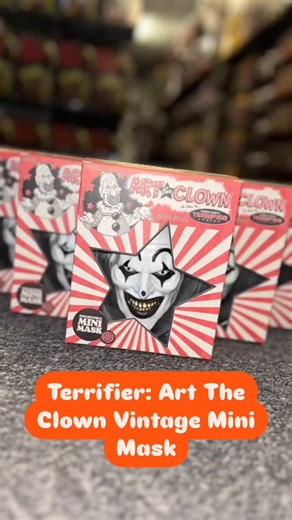 30 reactions | Introducing the Terrifier: Art The Clown Half-Size...