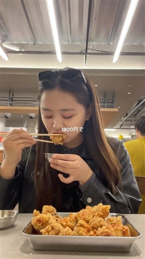 イテム|名古屋の限界女子大生 on Instagram: "1800円でチキンとラーメン食べ放題が楽しめる最高コスパ！！🔥🍗 @wonsha_maruei 栄駅から徒歩1分 のこちらのお店✨ 今回頼んだのは、話題の 韓国チキン×ラーメン食べ放題セット！ チキンだけじゃなくて、 チュモッパ・チーズボールまでついてくるの豪華すぎない！？😳💛 チキンは4種類のソースで味変できて、 サクッとジューシーなチキンが無限に食べられるやつ…🤤🔥 ラーメンは自分で作れるスタイルで、 好きな辛さや具材で調整できるのが楽しすぎる！ 友達と一緒に“自分だけの韓国ラーメン”作るの盛り上がるよ🍜✨ そんなここは、 韓国好き・チキン好き・食べ放題好きには一度は行ってほしいお店！ 栄で安くお腹いっぱいになりたい日はここ一択！！🔖💛 ウォンシャチキン プレミアム マルエイガレリア店 <住所> 愛知県名古屋市中区栄3-3-1 マルエイガレリア 3F ぐるなびフードホールWYE <アクセス> 地下鉄栄駅から徒歩4分、サカエチカS8出口すぐ <電話番号> 050 5594 3367 <営業時間> 11:00