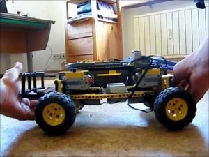 that´s my better full suspended AWD lego off-road vehicle with all-weel-steering