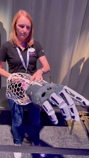 Do3D.com on Instagram: "Go see Hulk at Disney’s Avengers Campus this week! They 3D printed lightweight/breathable synthetic muscles for Hulk. This new rigging and technology allow you to lift Hulk’s large arms and legs effortlessly. Video by @do3d_com . . . . #hulk #robot #robotics #specialeffects #syntheticskin #robotarm #stilts #transformercosplay #gundamcosplay #hulkcosplay #disneyland #avengerscampus #disney #disneyplus #cosplay #costume #comiccon #3dprinting #3dprinted #3dprintable #3dprint