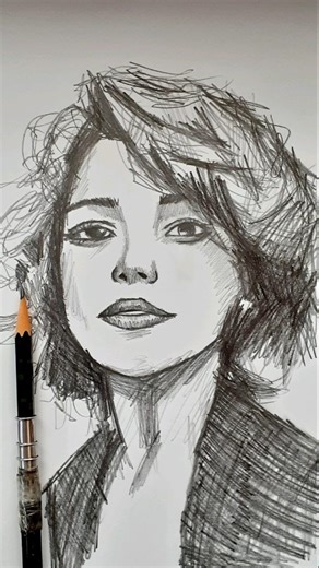 Cross hatching portrait of a girl in pencil / Sketch art #shorts