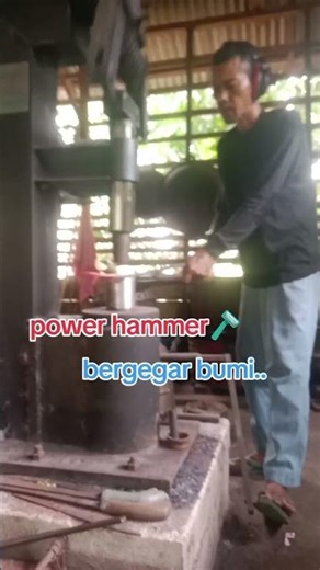 power hammer #blacksmith