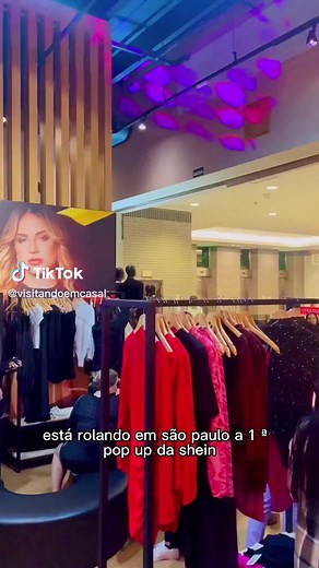 LOJA FÍSICA SHEIN EM SP POR 05 DIAS - COMEÇA HOJE 12/11 Sim! A gigante da fast-fashion abriu temporariamente sua primeira loja no Brasil onde podemos experimentar e ver as roupas da SHEIN de perto. Que tal dar um pulo por lá e garantir um presentinho para o seu amor? 📍Shopping Vila Olimpia - R. Olimpíadas, 360 - Vila Olímpia, São Paulo - SP - Piso Térreo - entrada A 🗓️ Dias 12/11/22 a 16/11/22 Ah e caso você prefira comprar de casa mesmo, temos cupom de desconto de 15% OFF para os nossos segui