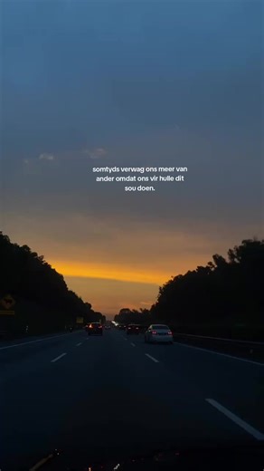 Expectations and Silent Understanding