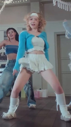 Hitomi (히토미) in 'UFO (ATTENT!ON)' Performance | SAY MY NAME #shorts #kpop #kanny #saymyname