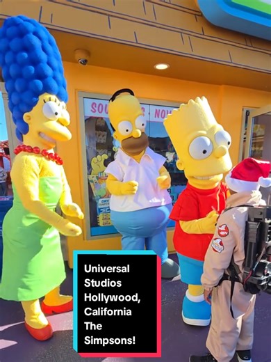 Universal Studios Hollywood, California 📍🌐 @Universal Studios Hollywood Let's visit The Simpsons outside the Kwik-E-Mart in Springfield! Such a fun immersive experience. Enjoy! Family fun! #thesimpsons #universalstudios #christiantheuniversalstudiosghostbuster #ghostbusters #foryoupage @Universal Studios Lot Who you gonna call... Christian the Ghostbuster! ☎️🚫👻✨️