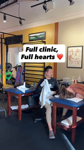 🫶🏻 Dr. Ken Dr. Dante Dr. Gina all treating patients at once makes us a bit teary eyed 🥹 The energy, the warmth, the caring & heart being poured into our clients - It’s such a wonderful ecosystem to be a part of ❤️🫶🏻 | South Jersey Physical Therapy and Functional Wellness